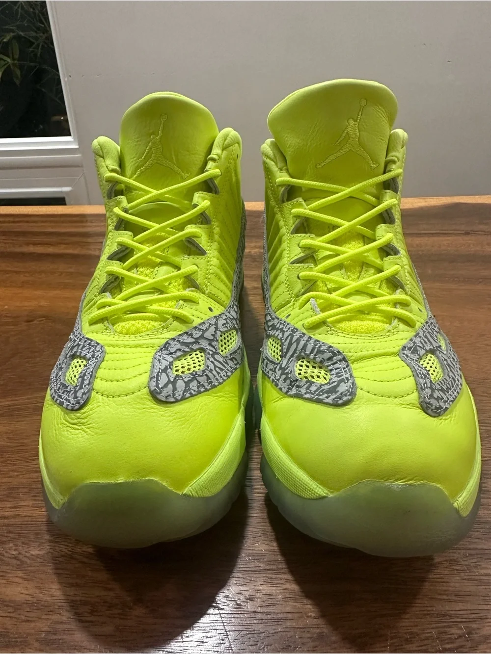 Jordan 11 Retro Low IE ‘Volt’ 919712-700 Men’s Sz 14 Elephant Translucent Pack